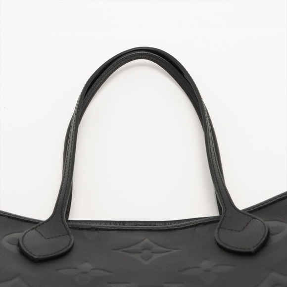 Louis Vuitton Neverfull Giant Monogram Empreinte MM in Black (Authentic) - Picture 11 of 15